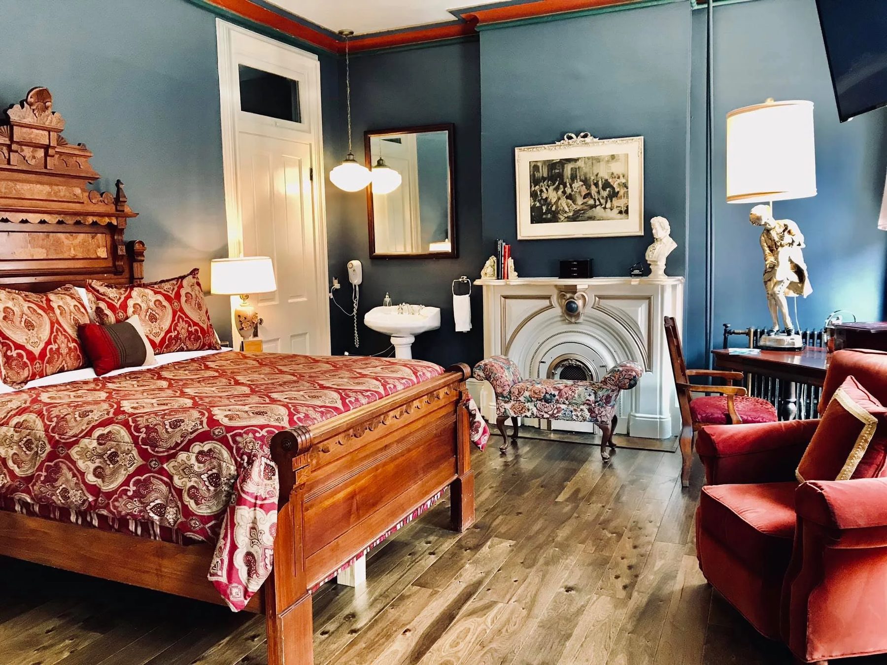 The Mozart Room, with antique furnishings and windows facing Cincinnati Music Hall